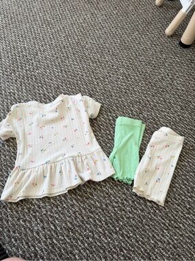 Toddler Floral Peplum Top with Matching Pants and Mint Leggings